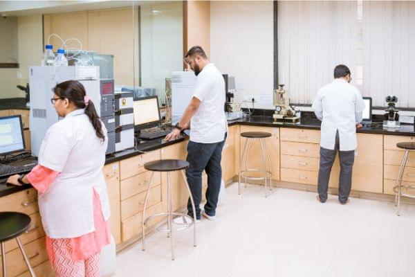 Shobhaben Pratapbhai Patel School of Pharmacy & Technology Management Mumbai Infrastructure photo 5