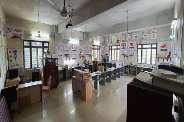 Lalitaben Ramniklal Shah Homoeopathy College Rajkot Infrastructure photo 8