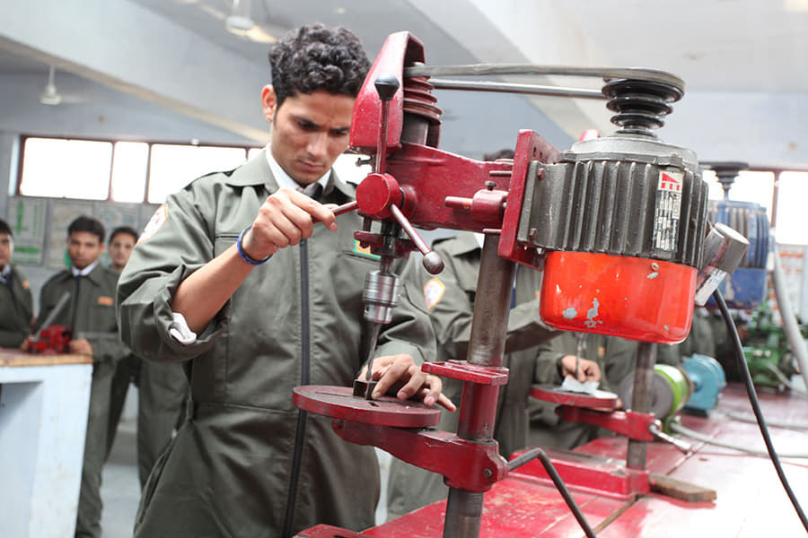 Falcon Institute of Aircraft Maintenance Engineers Lucknow Campus & Activities photo 10