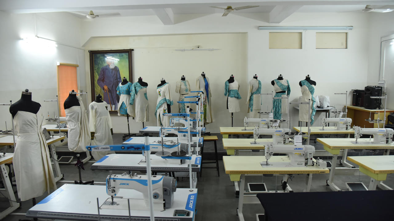 School of Fashion Technology Nagpur Infrastructure photo 1