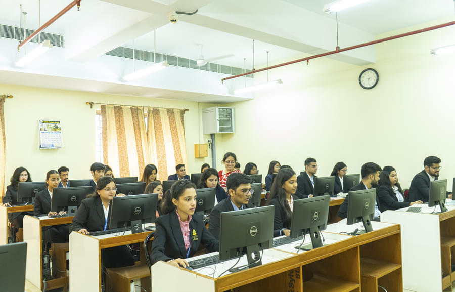 SXUK Computer Lab photo 1