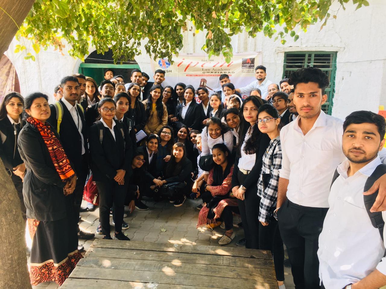 IPEM Law Academy Ghaziabad Classroom photo 3