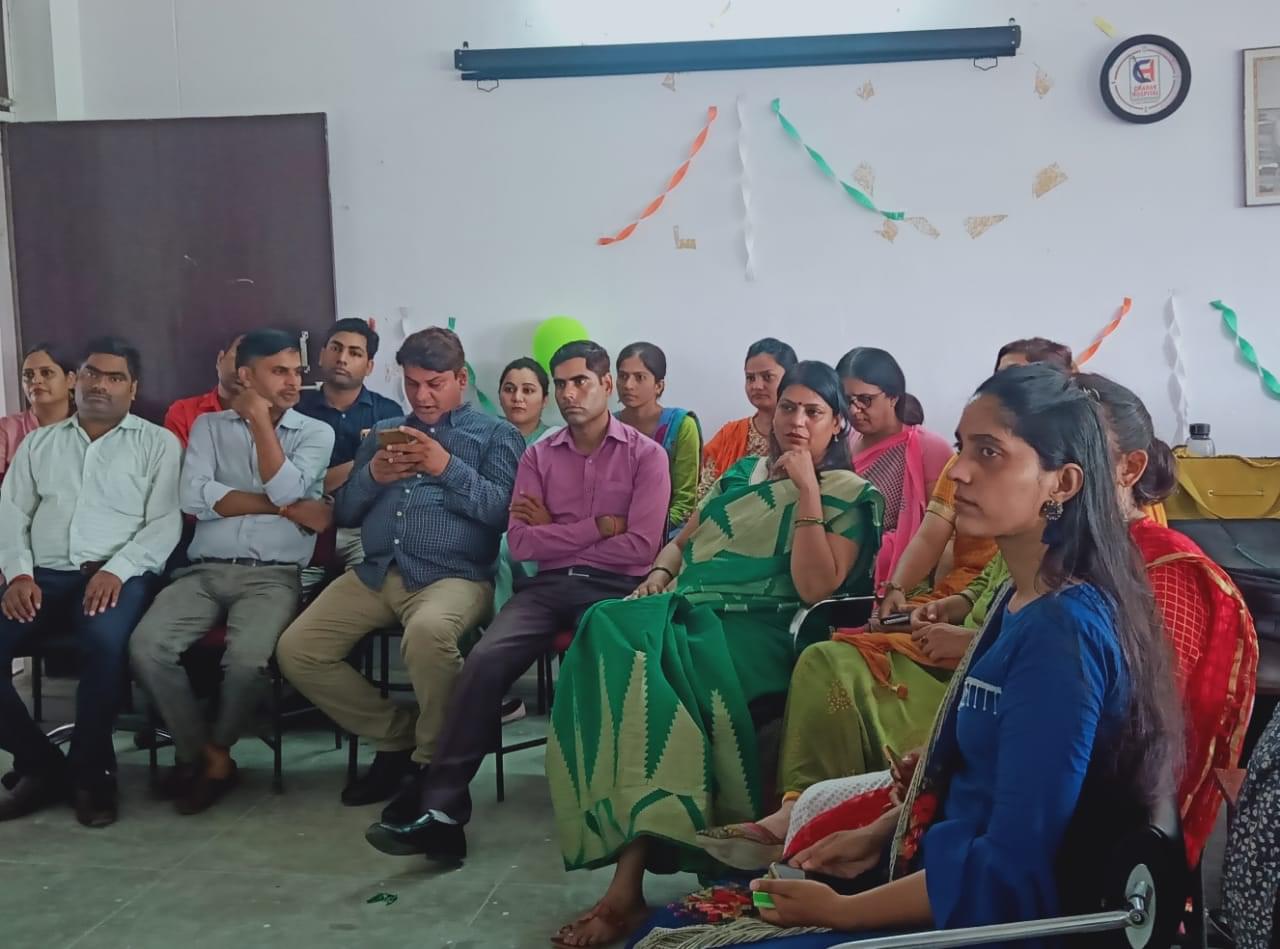 Charak and Suruchi Group Of Institutions Lucknow Teacher's Day photo 3