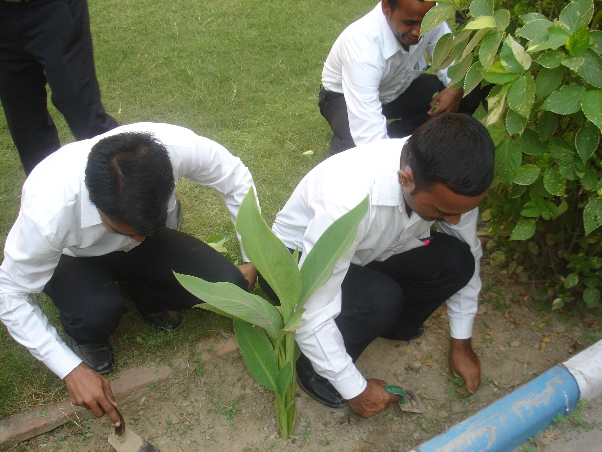 Ishan Institute of Management and Technology Greater Noida Campus with facilities photo 12