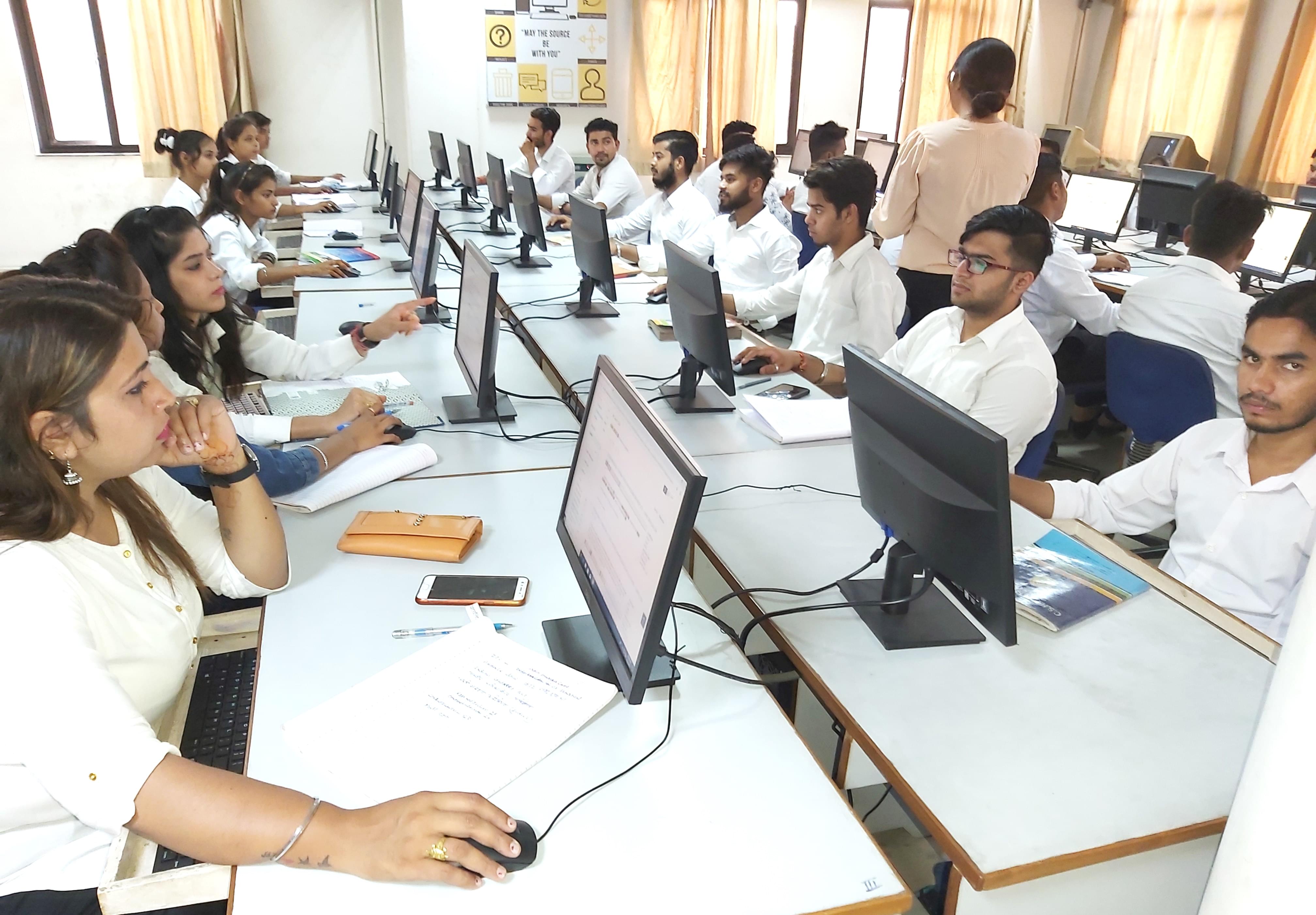 Ishan Educational Institutions Greater Noida Lab photo 7