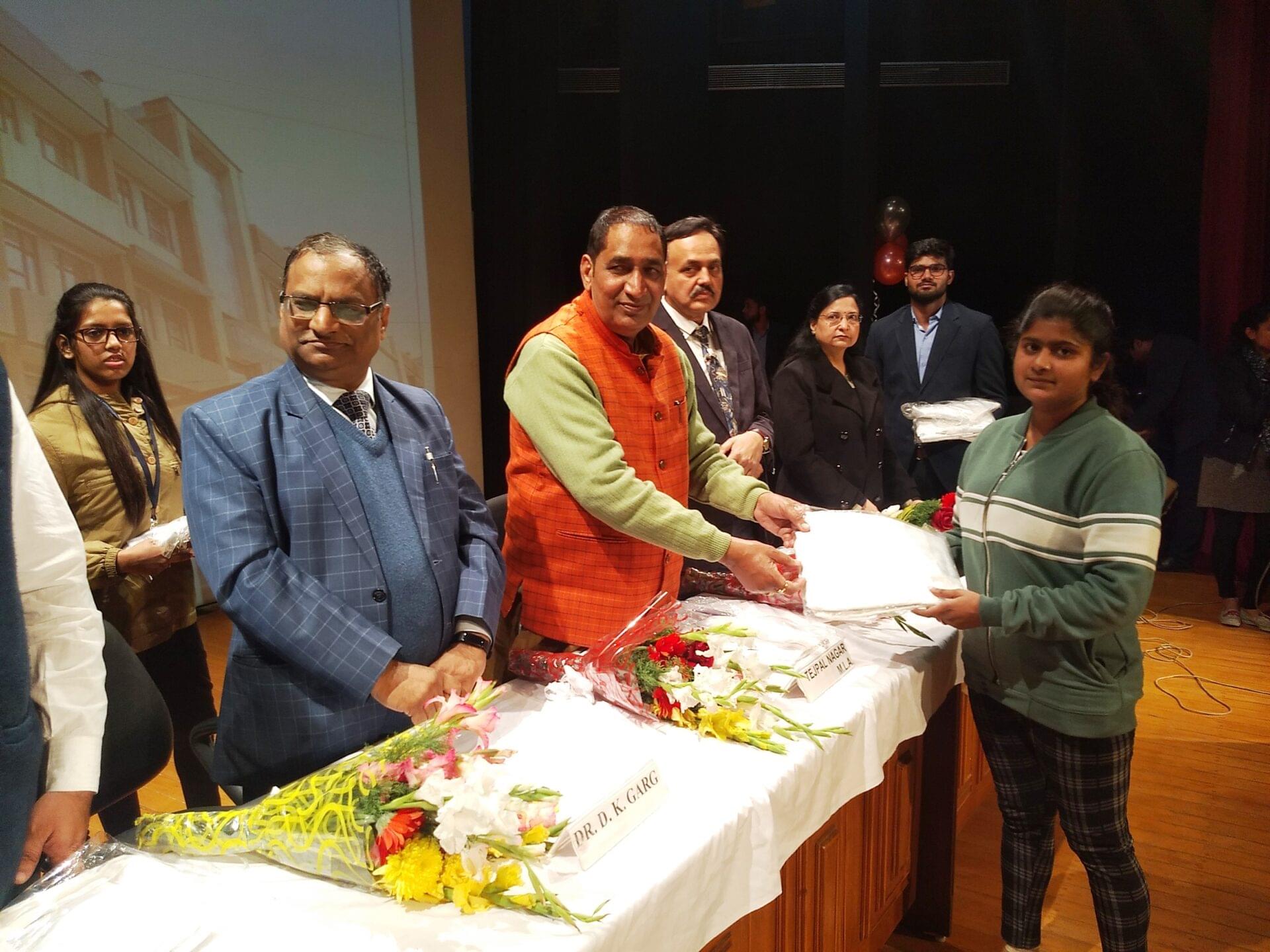 Ishan Institute of Pharmacy Greater Noida Events photo 6