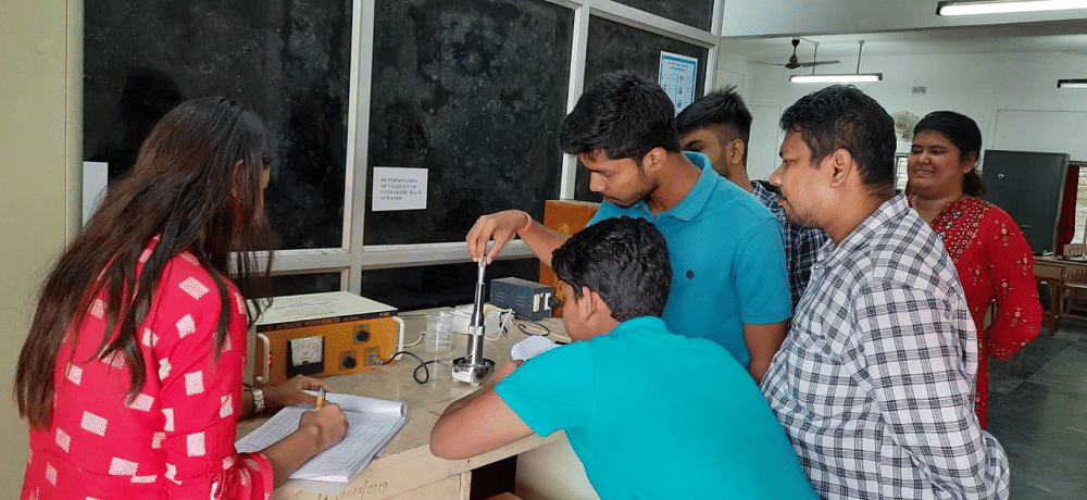 TNU Physics Department photo 4