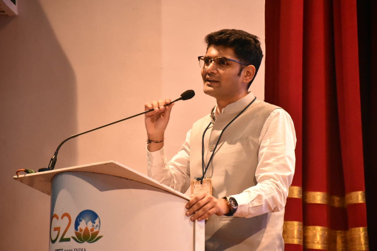 Faculty of Management Studies, The Maharaja Sayajirao University of Baroda Vadodara Extra Curriculars photo 10