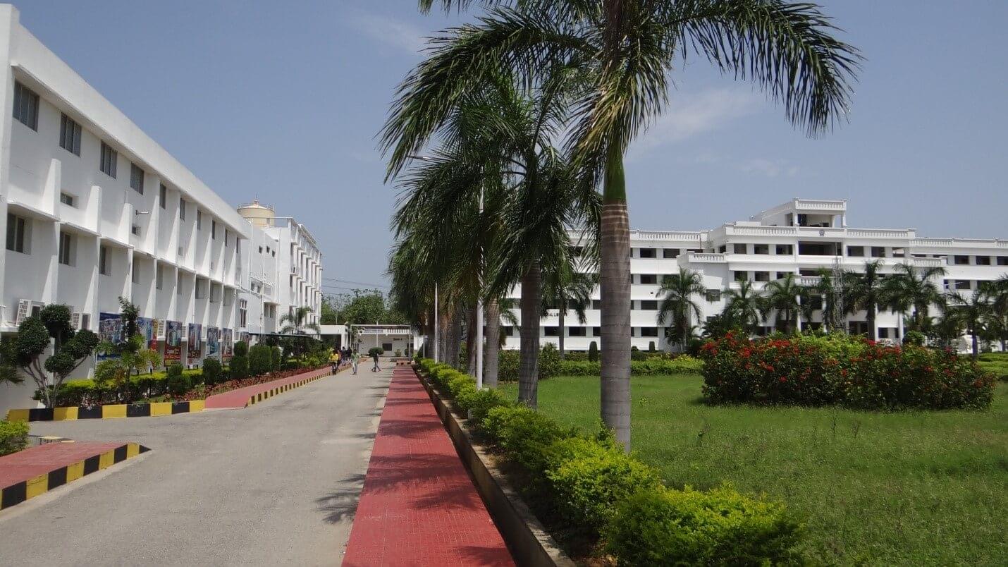 Vemu Institute of Technology Chittoor Green Campus photo 3