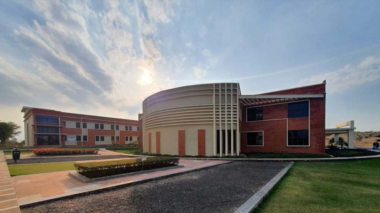 Jagran Lakecity University Campus powered by Sunstone’s Bhopal Campus photo 8