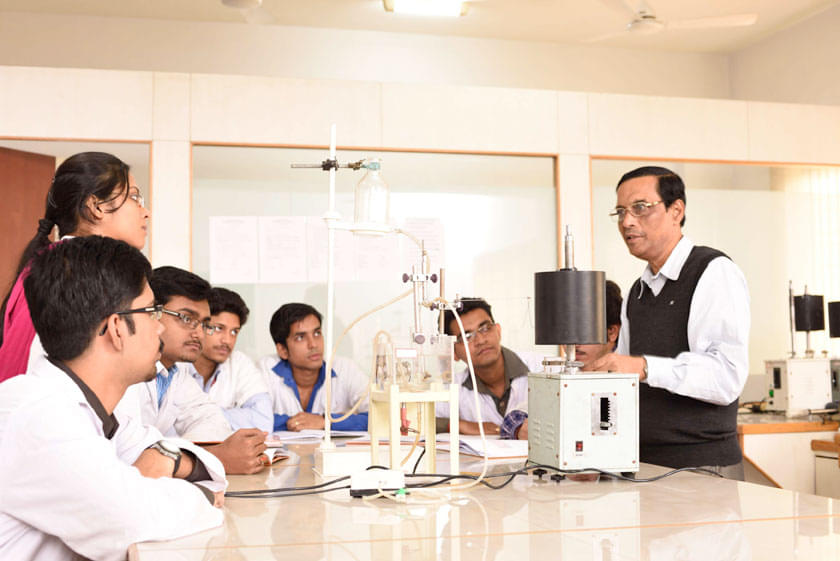 NSHM Kolkata Business & Management photo 14