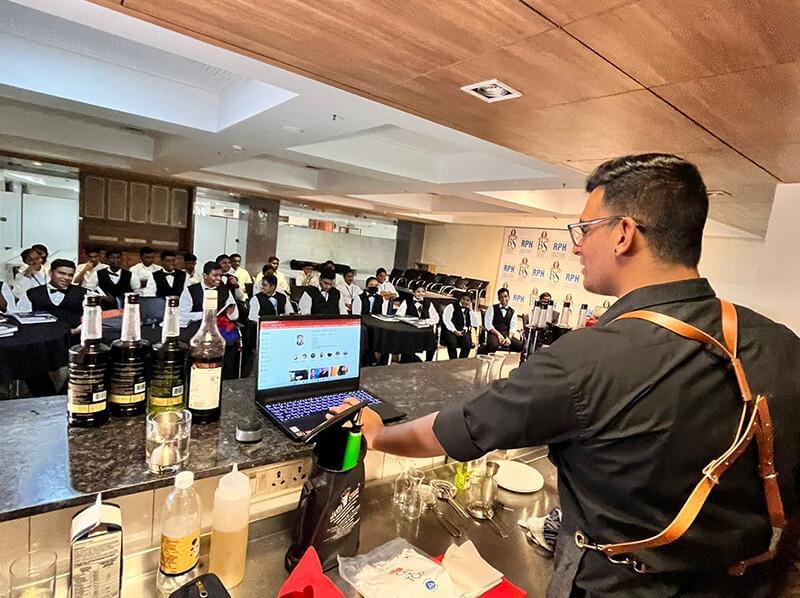 Bunts Sangha's Ramanath Payyade College of Hospitality Management Studies Mumbai Mr. Pawan photo 2