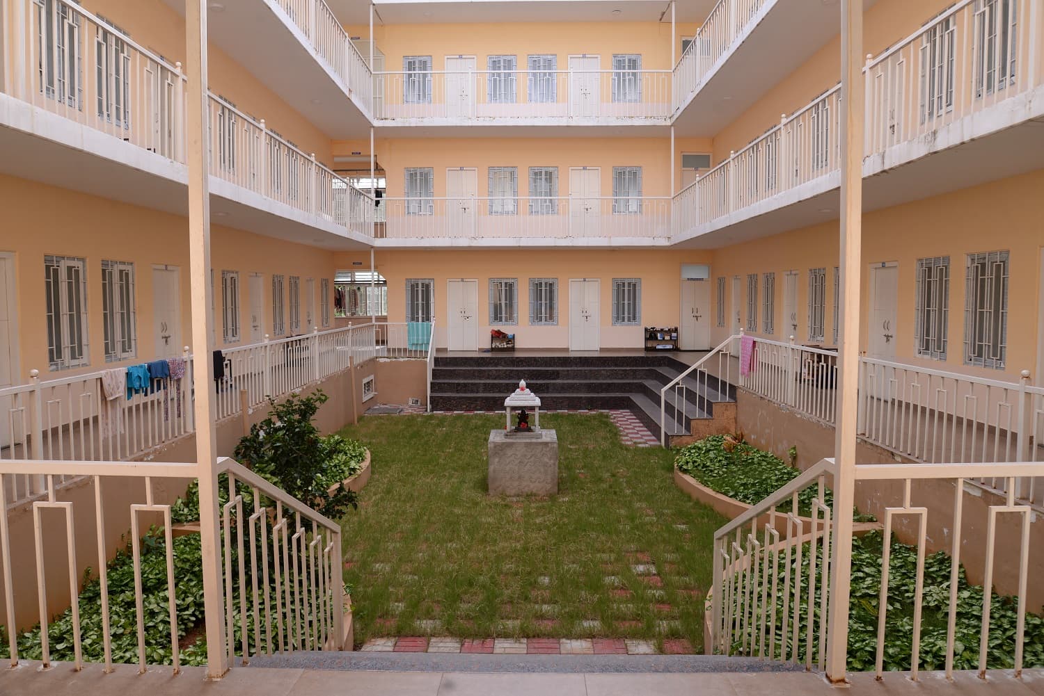 Navkis College Of Engineering Hassan Academic Building photo 2