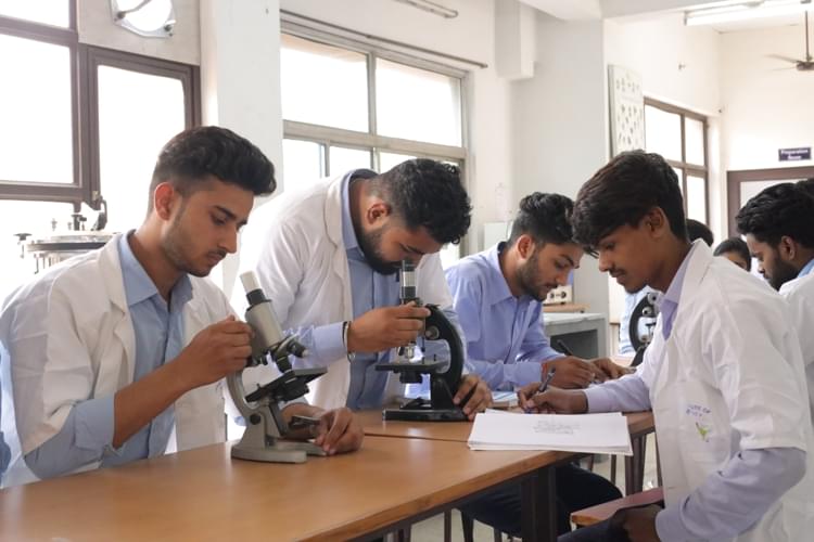 Ishan Institute of Pharmacy Greater Noida Campus Life photo 6