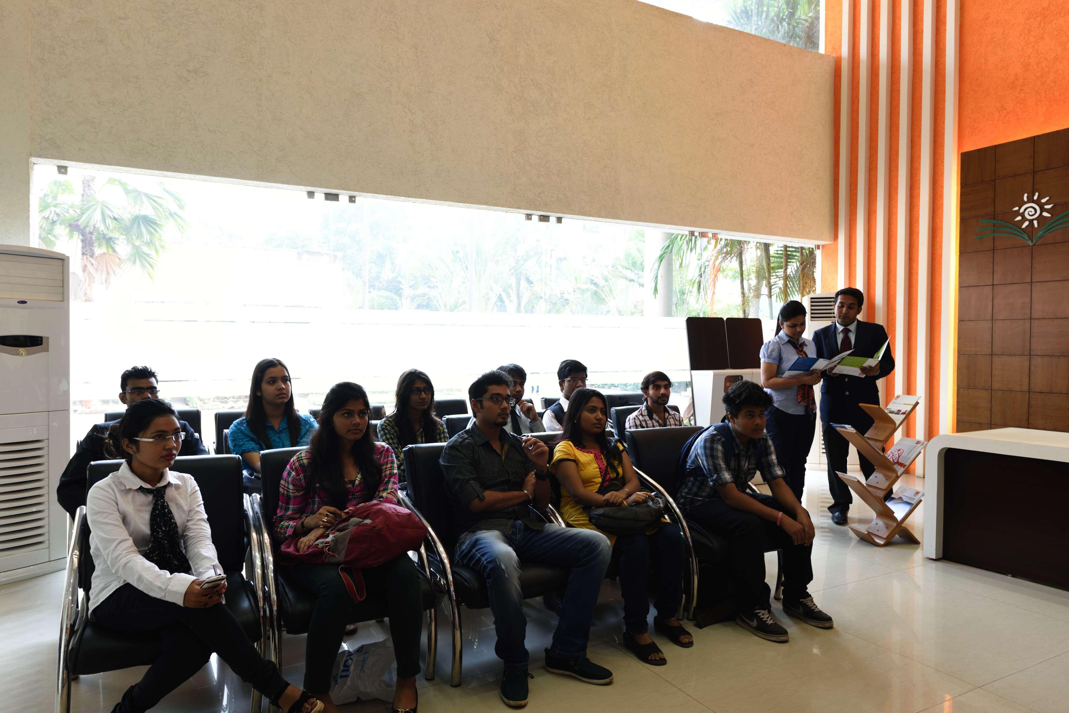 NSHM Kolkata Business & Management photo 21