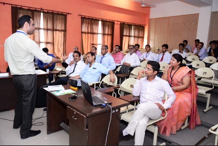 Shobhit University Meerut Campus and Infrastructure (2) photo 7