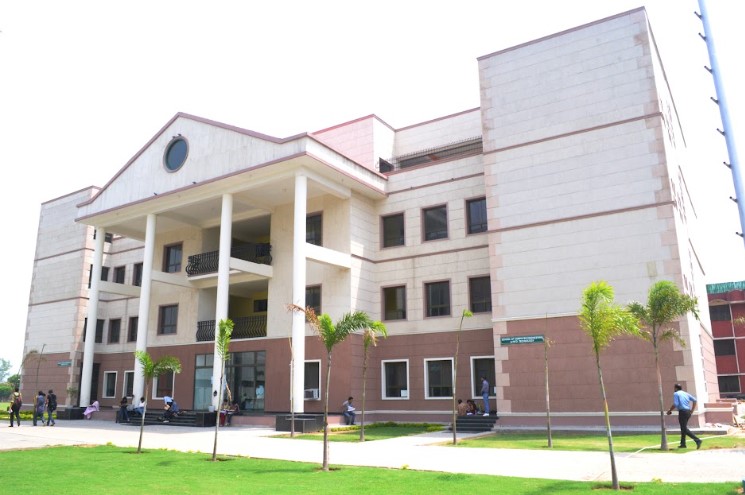 Shobhit University Meerut Campus and Infrastructure (2) photo 12