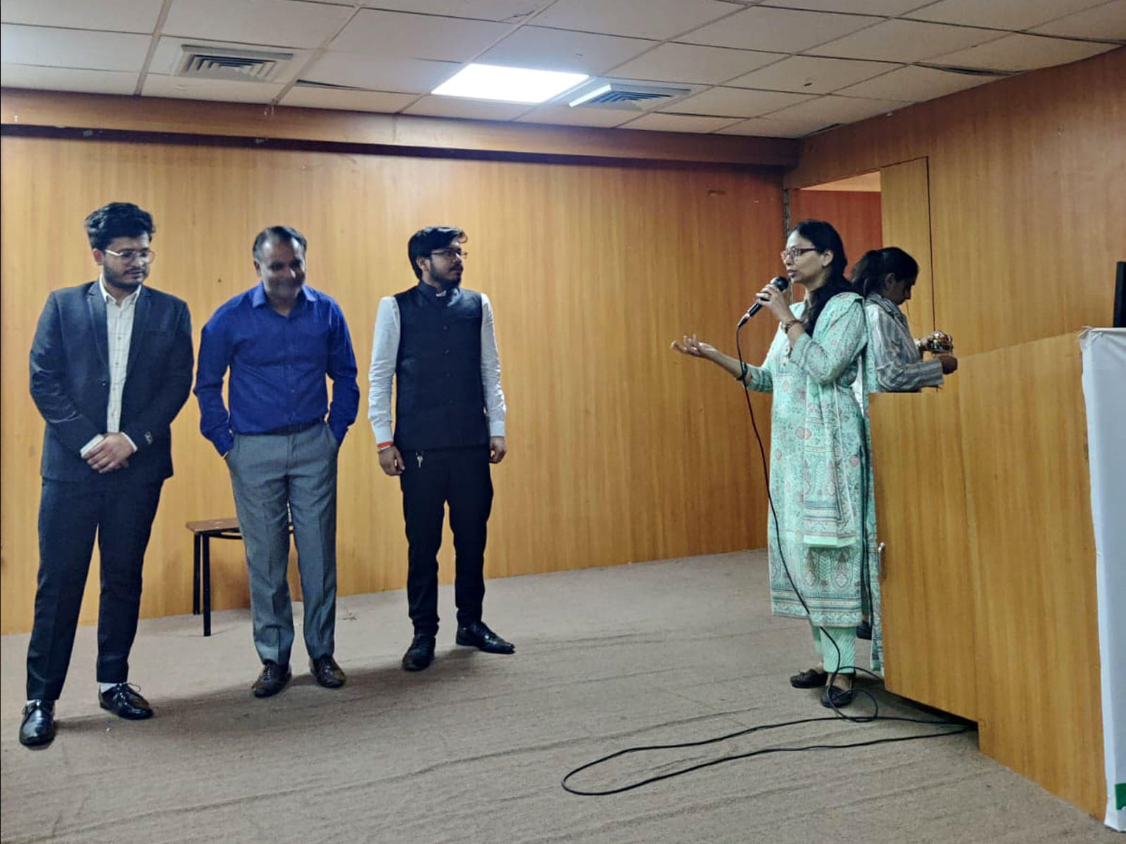 Avviare Educational Hub Noida Faculty Development photo 3