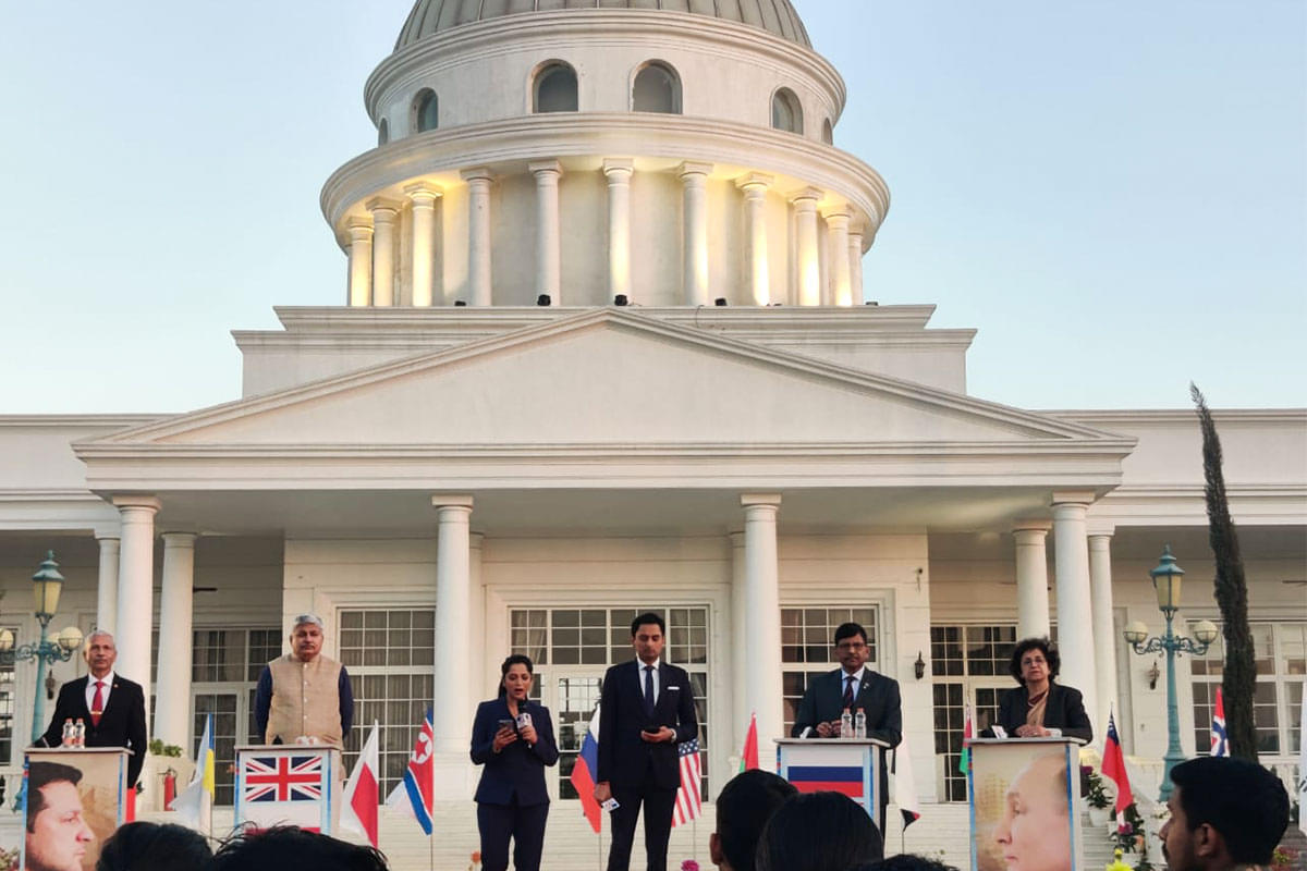 Avviare Educational Hub Noida International Relations photo 3