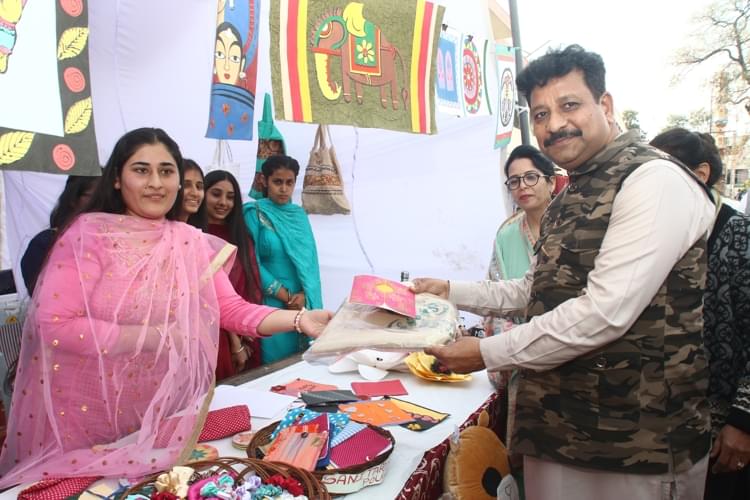 Banarsi Dass Arya College Jalandhar Events photo 5