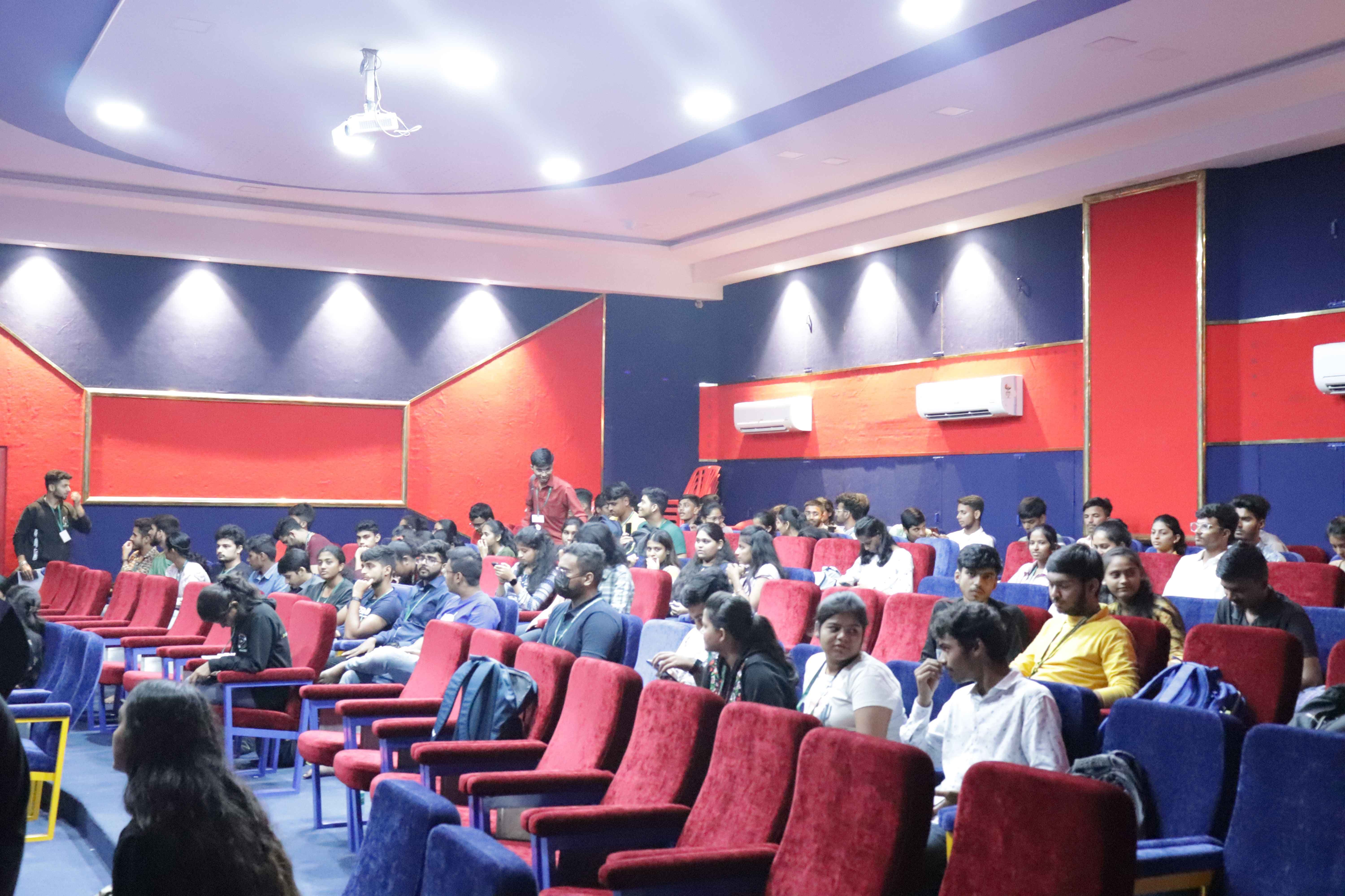 Pillai HOC College of Engineering and Technology Navi Mumbai Academic Building photo 17