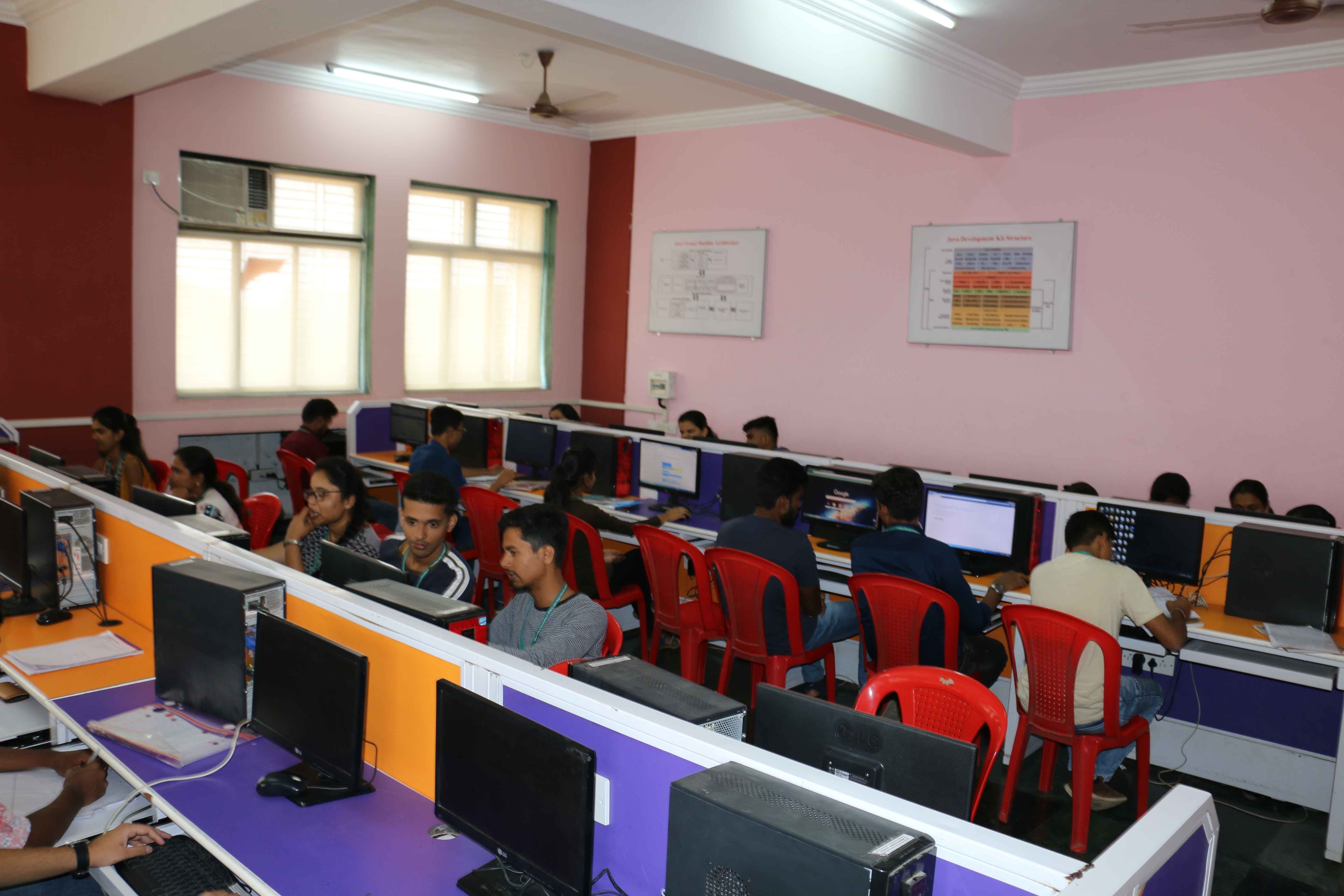 Pillai HOC College of Engineering and Technology Navi Mumbai Events photo 19