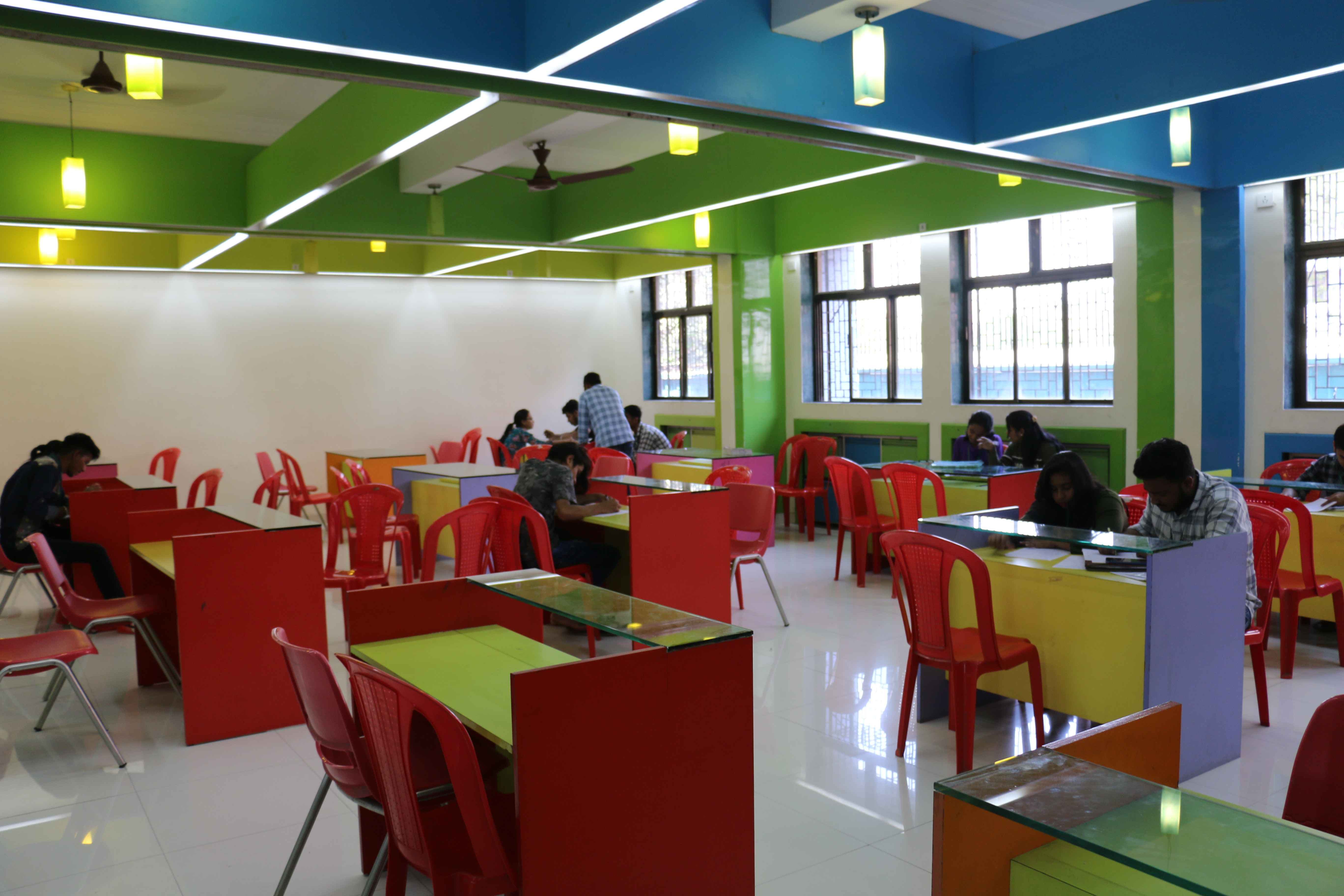 Pillai HOC College of Engineering and Technology Navi Mumbai Academic Building photo 18