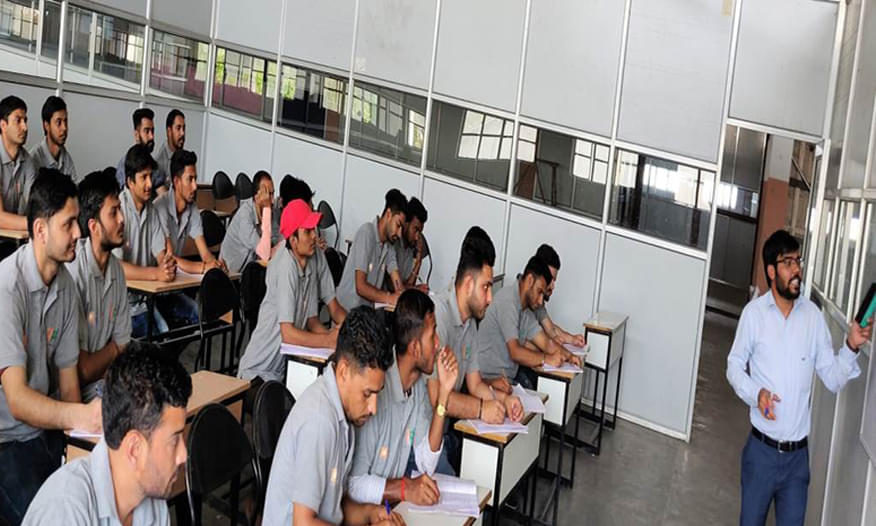 Central Institute of Petrochemicals Engineering & Technology Solan hostel photo 16