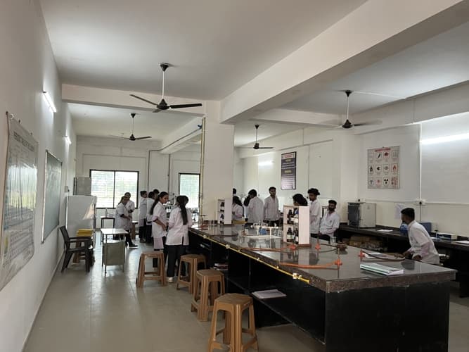Shri. K. R. Pandav Institute of Pharmacy Nagpur Labs photo 2
