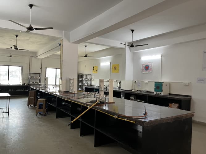 Shri. K. R. Pandav Institute of Pharmacy Nagpur Labs photo 4