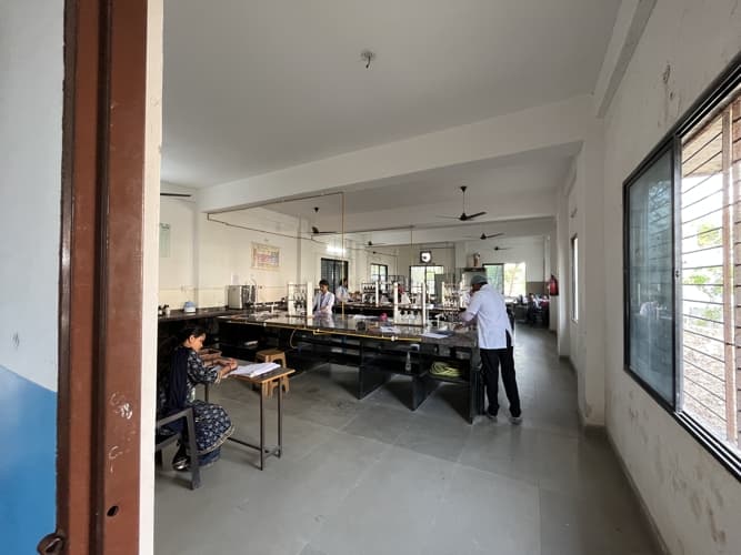 Shri. K. R. Pandav Institute of Pharmacy Nagpur Labs photo 12