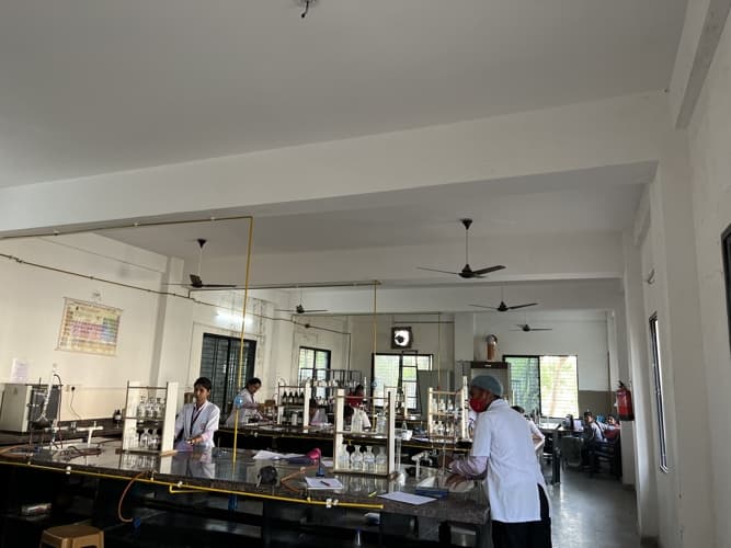 Shri. K. R. Pandav Institute of Pharmacy Nagpur Labs photo 14