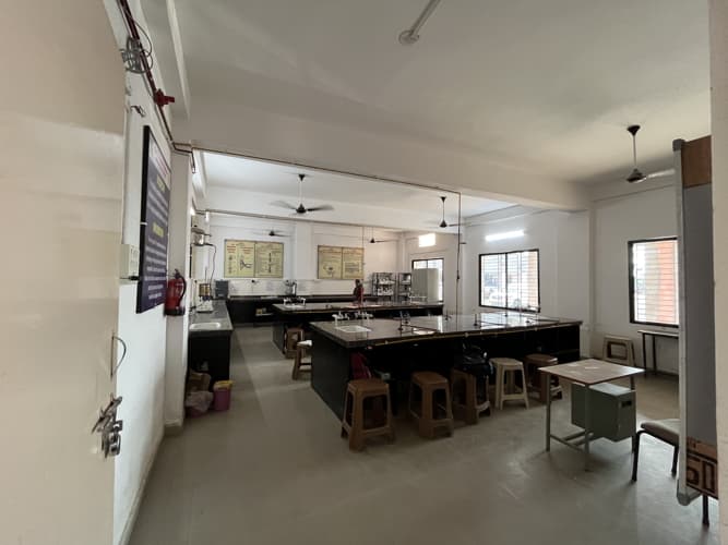 Shri. K. R. Pandav Institute of Pharmacy Nagpur Labs photo 16