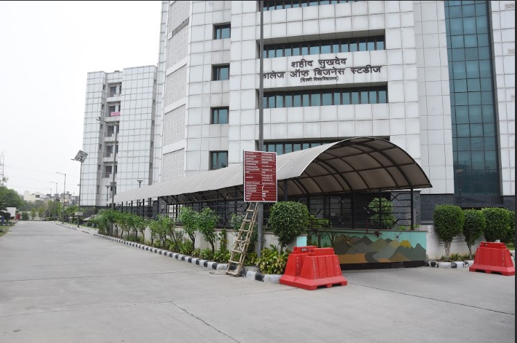 Shaheed Sukhdev College of Business Studies Academic building and campus photo 11