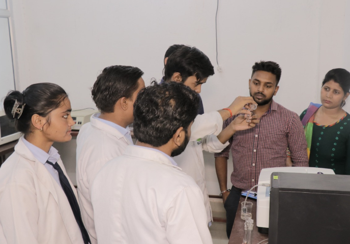 SIGNA Colleges Kanpur Labs photo 9