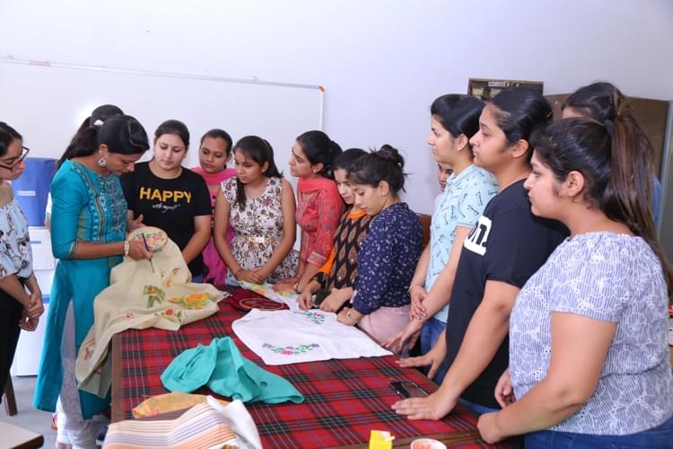 Mehr Chand Mahajan Dayanand Anglo Vedic College for Women Chandigarh Events photo 19