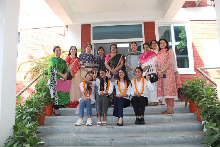 Mehr Chand Mahajan Dayanand Anglo Vedic College for Women Chandigarh Events photo 25