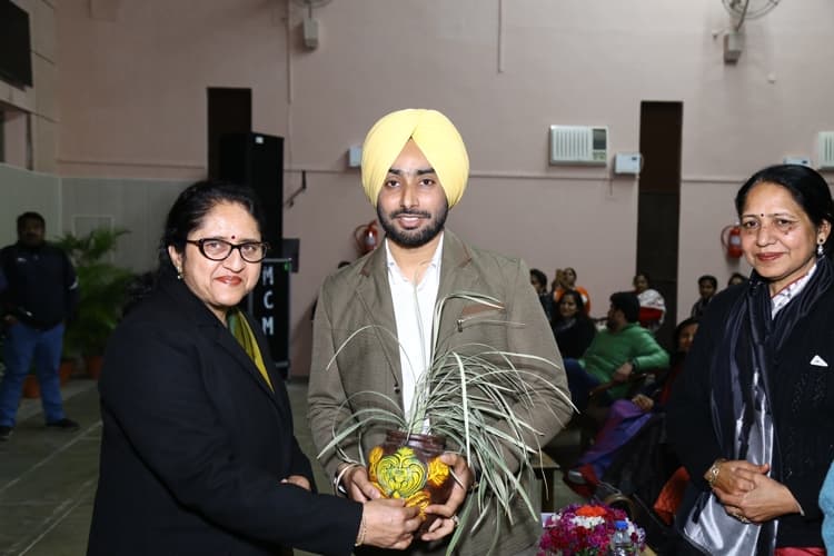 Mehr Chand Mahajan Dayanand Anglo Vedic College for Women Chandigarh Events photo 38