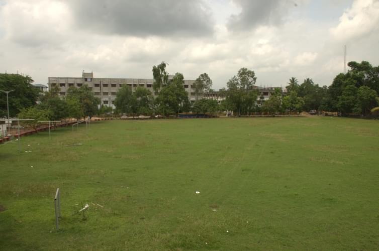 Kingston Teachers' Training College Kolkata Playground photo 4