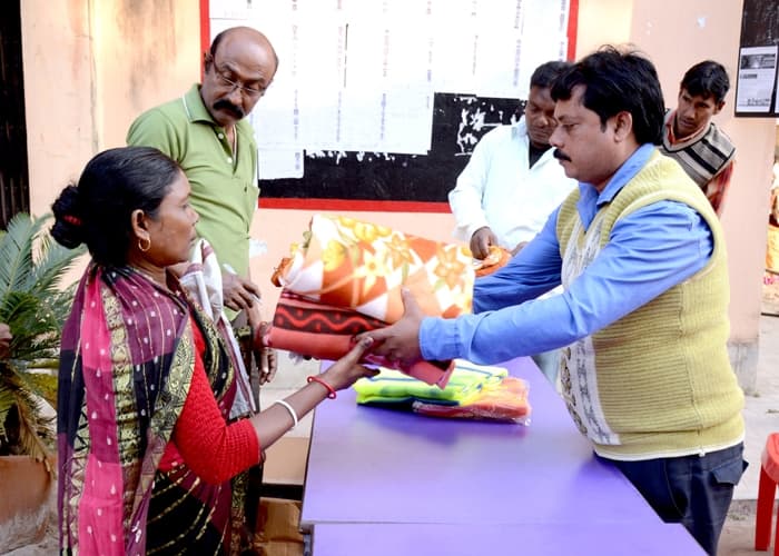 Kingston Polytechnic College Kolkata Winter Wear Distribution photo 5