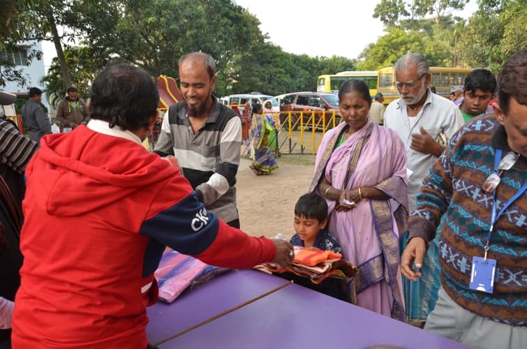 Kingston Polytechnic College Kolkata Winter Wear Distribution photo 11
