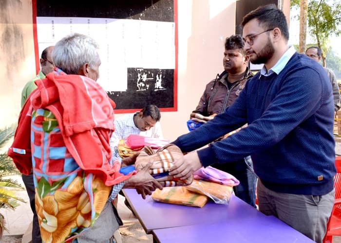 Kingston Law College Kolkata Winter Wear Distribution photo 4