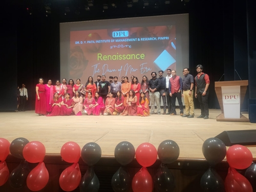 Dr DY Patil Institute of Management & Research Pimpri Valentine Week Performance photo 3