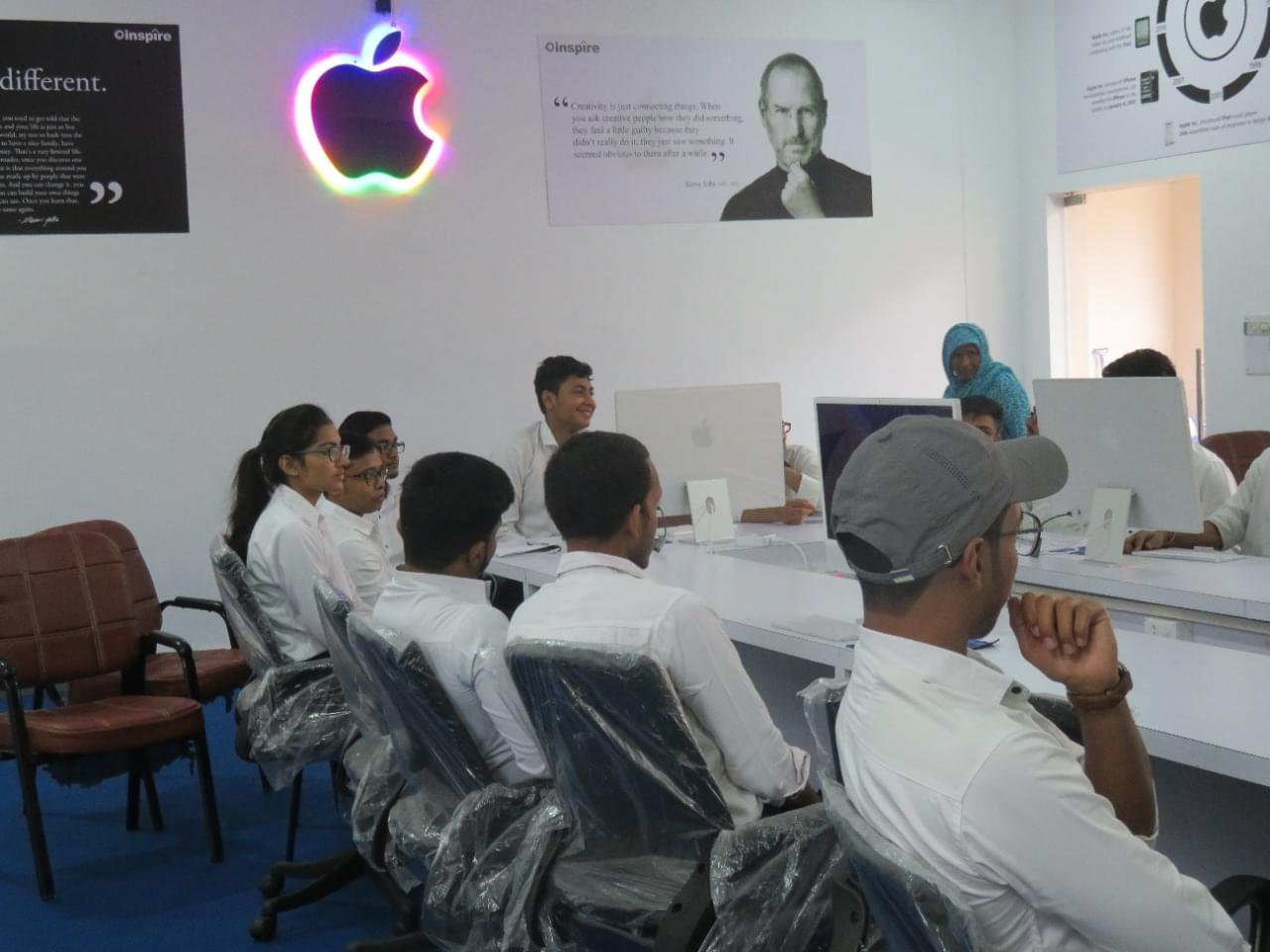 WCTM Apple Lab photo 8