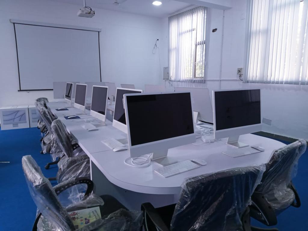 WCTM Apple Lab photo 14