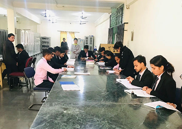 Adhunik Institute of Education and Research Ghaziabad Campus photo 4