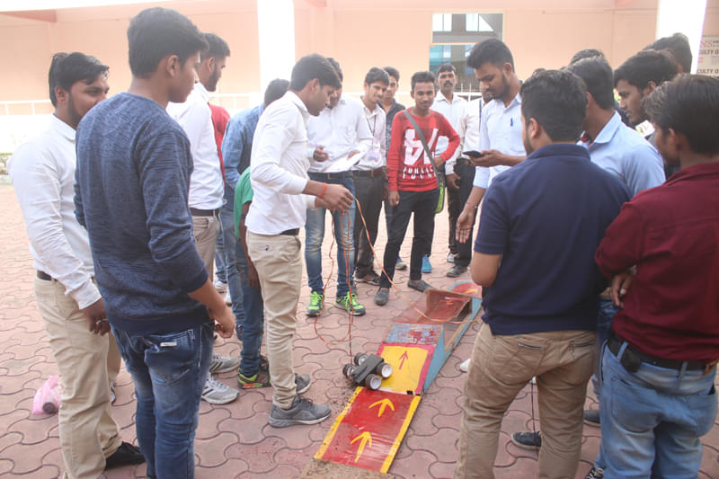 VNS Group of Institutions, Faculty of Engineering Bhopal Campus events photo 12