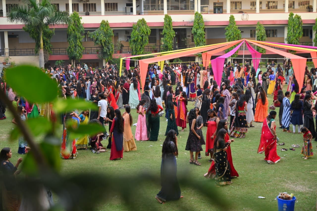 S.S. Jain Subodh Girls P.G. College Jaipur Dandiya photo 5
