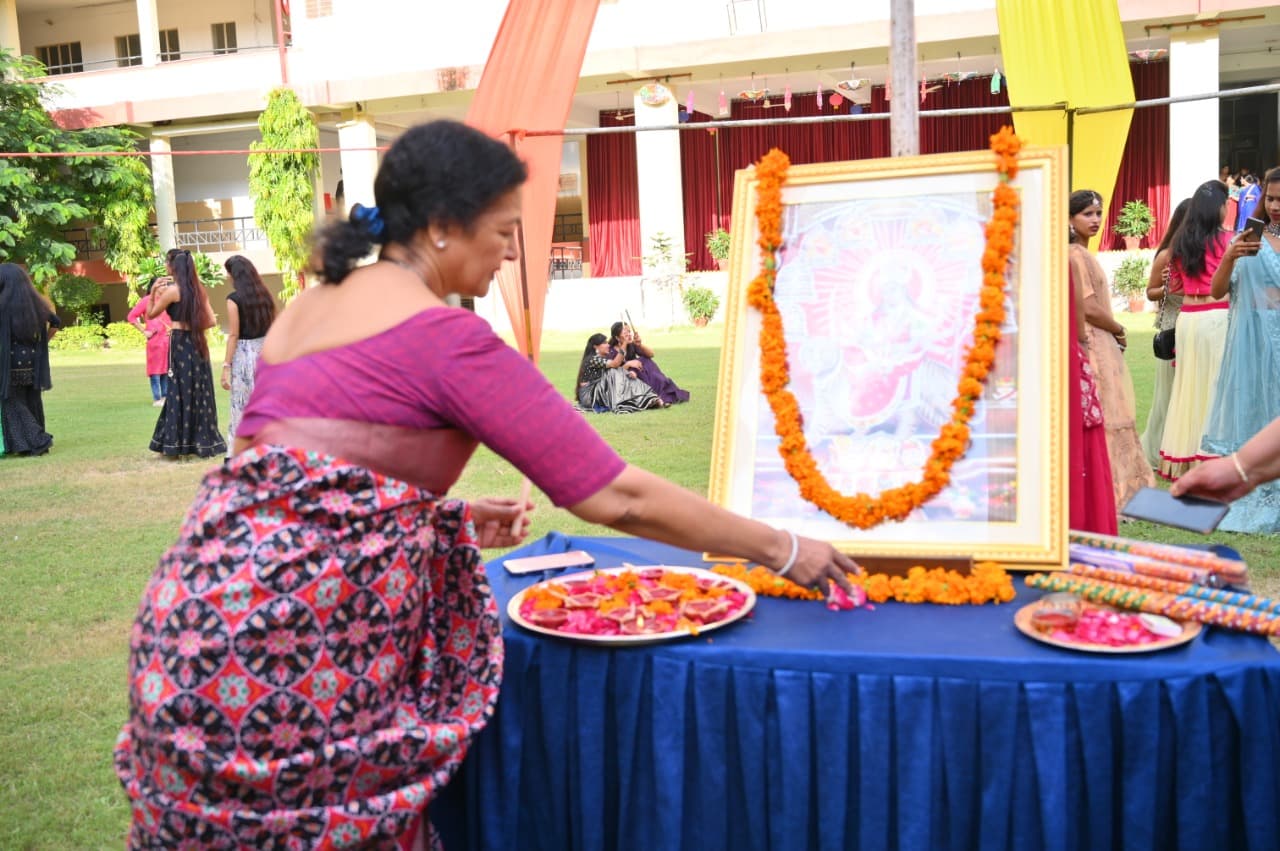 S.S. Jain Subodh Girls P.G. College Jaipur Dandiya photo 7