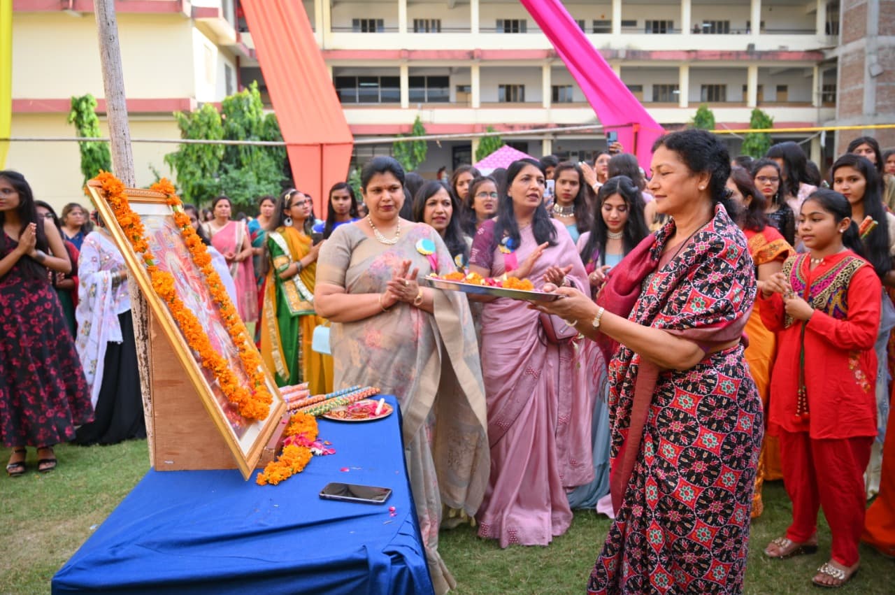 S.S. Jain Subodh Girls P.G. College Jaipur Dandiya photo 8